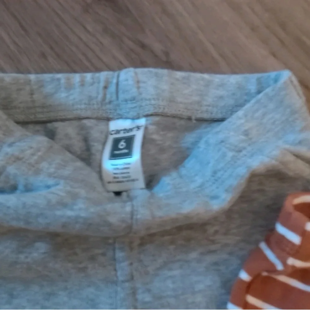 Carter's little boy pants 6 months,(3pk) plus bonus pair from magenta brand